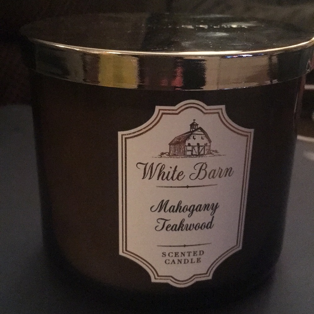 Mahogany Teakwood Candle